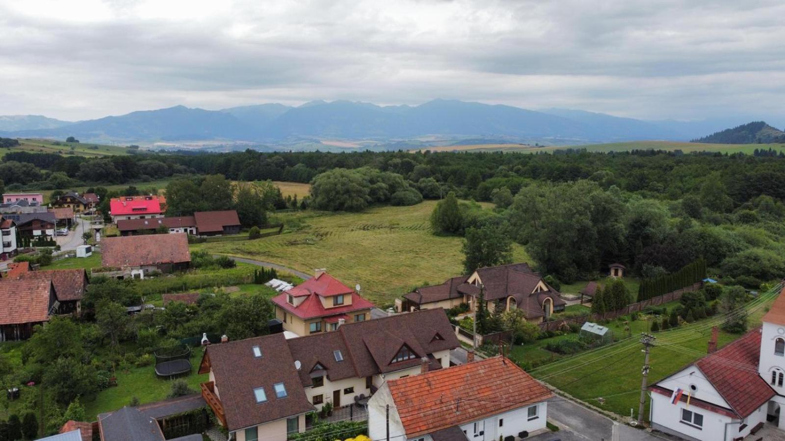 Berg Liptov Hotel Liptovsky Mikulas Exterior photo