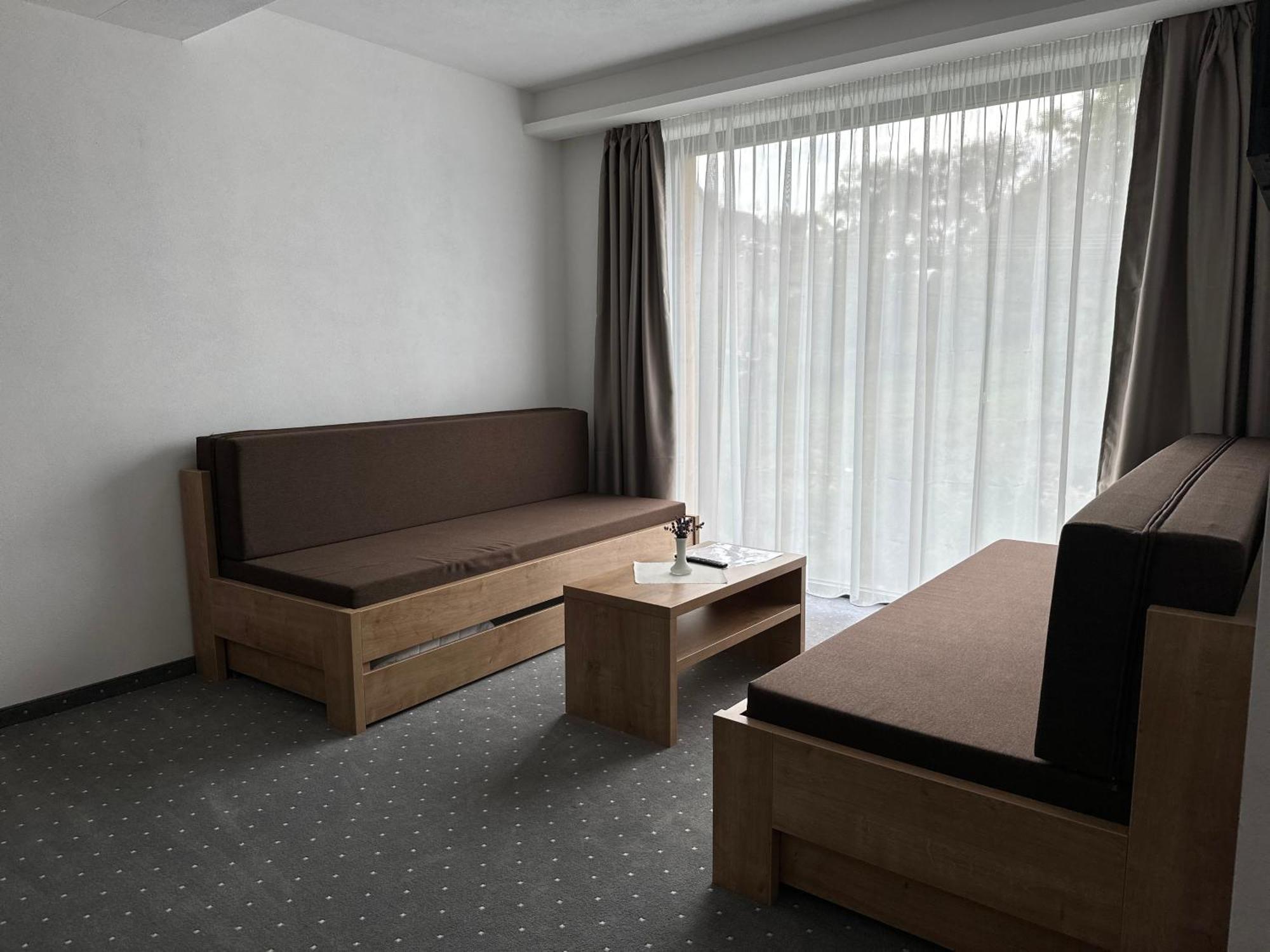 Berg Liptov Hotel Liptovsky Mikulas Exterior photo